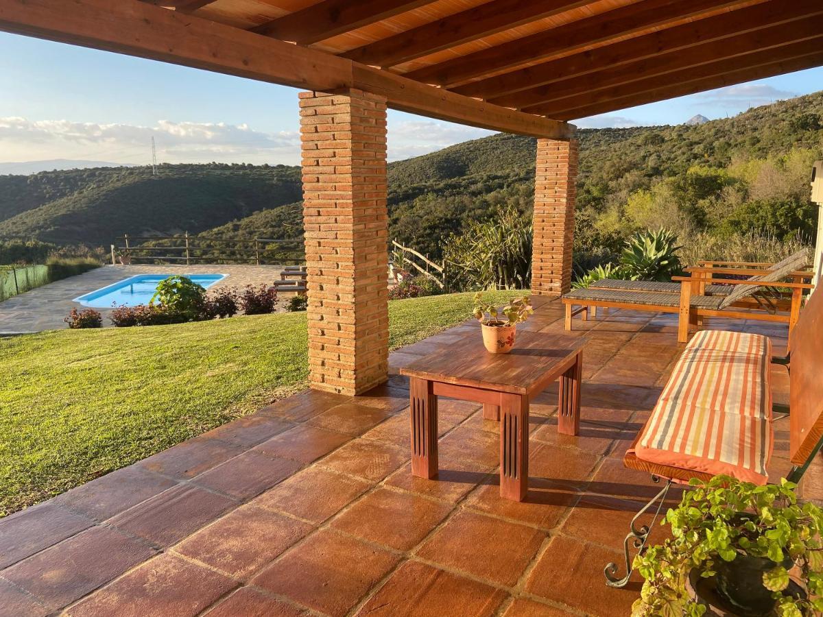 Alloggio per agriturismo The Wild Olive Andalucia Agave Guestroom *